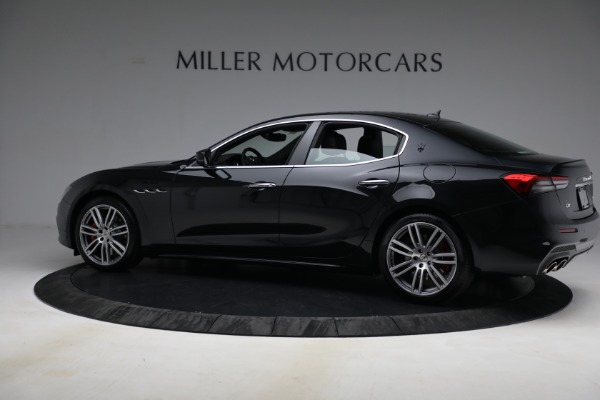 New 2022 Maserati Ghibli Modena Q4 for sale $81,815 at Alfa Romeo of Greenwich in Greenwich CT 06830 4