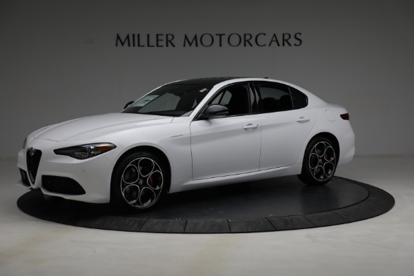 New 2022 Alfa Romeo Giulia Veloce for sale Sold at Alfa Romeo of Greenwich in Greenwich CT 06830 2