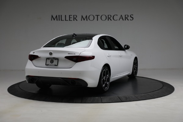 New 2022 Alfa Romeo Giulia Veloce for sale Sold at Alfa Romeo of Greenwich in Greenwich CT 06830 7