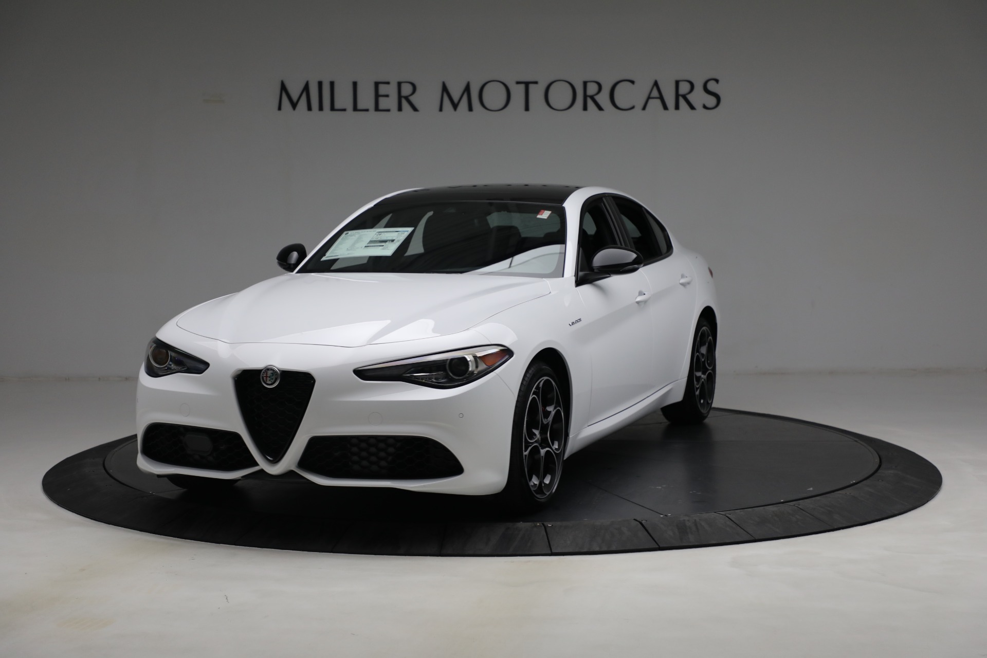 New 2022 Alfa Romeo Giulia Veloce for sale Sold at Alfa Romeo of Greenwich in Greenwich CT 06830 1