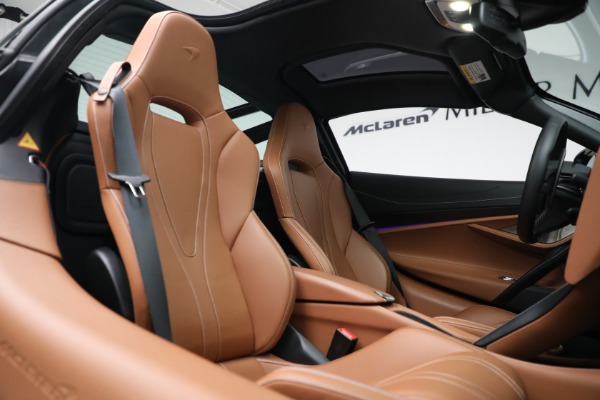 Used 2018 McLaren 720S Luxury for sale Sold at Alfa Romeo of Greenwich in Greenwich CT 06830 23