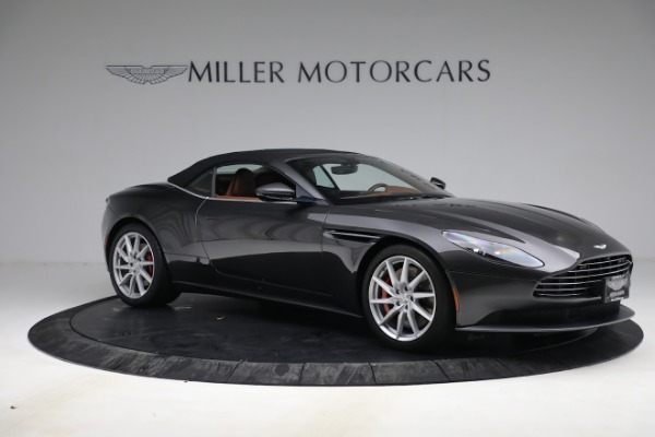Used 2019 Aston Martin DB11 Volante for sale $182,990 at Alfa Romeo of Greenwich in Greenwich CT 06830 28