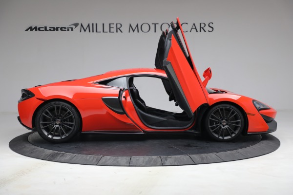 Used 2017 McLaren 570S for sale Sold at Alfa Romeo of Greenwich in Greenwich CT 06830 22