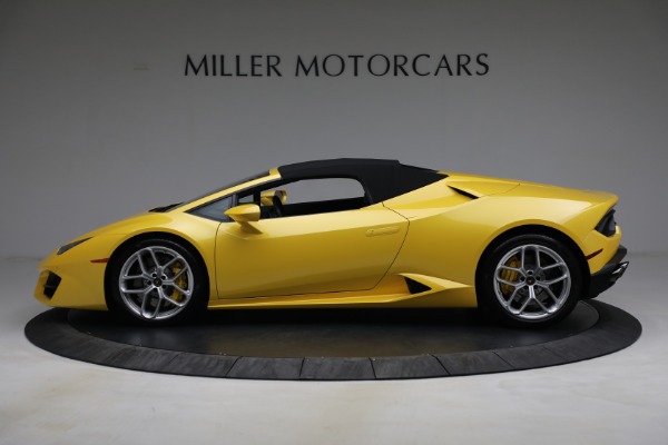 Used 2017 Lamborghini Huracan LP 580-2 Spyder for sale Sold at Alfa Romeo of Greenwich in Greenwich CT 06830 14