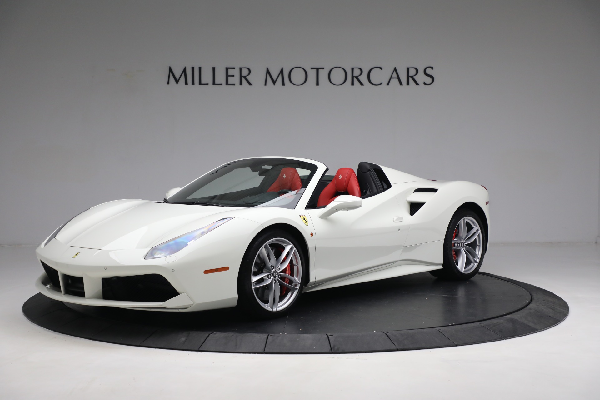 Used 2018 Ferrari 488 Spider for sale Sold at Alfa Romeo of Greenwich in Greenwich CT 06830 1