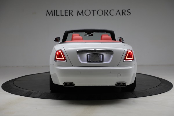 Used 2018 Rolls-Royce Dawn for sale $379,900 at Alfa Romeo of Greenwich in Greenwich CT 06830 8