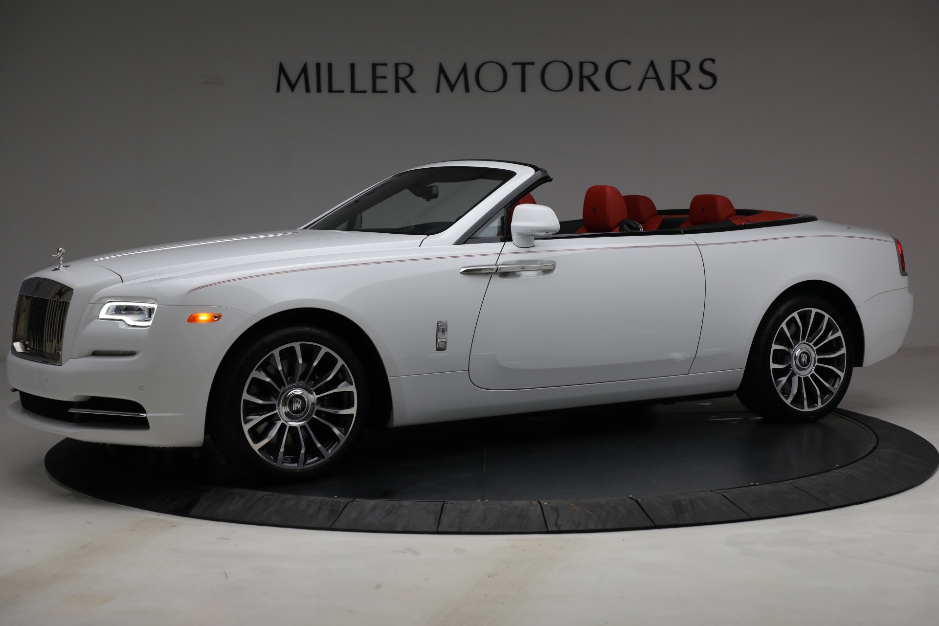 Used 2018 Rolls-Royce Dawn for sale Sold at Alfa Romeo of Greenwich in Greenwich CT 06830 1