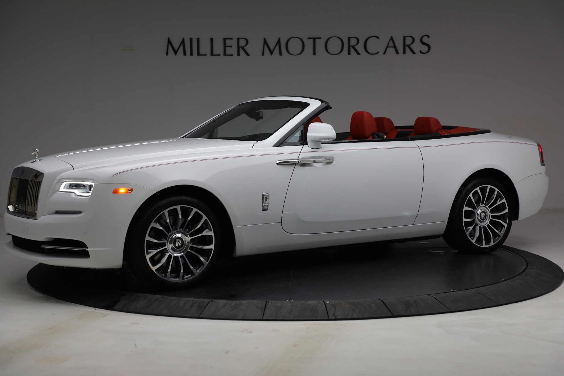 Used 2018 Rolls-Royce Dawn for sale $379,900 at Alfa Romeo of Greenwich in Greenwich CT 06830 1