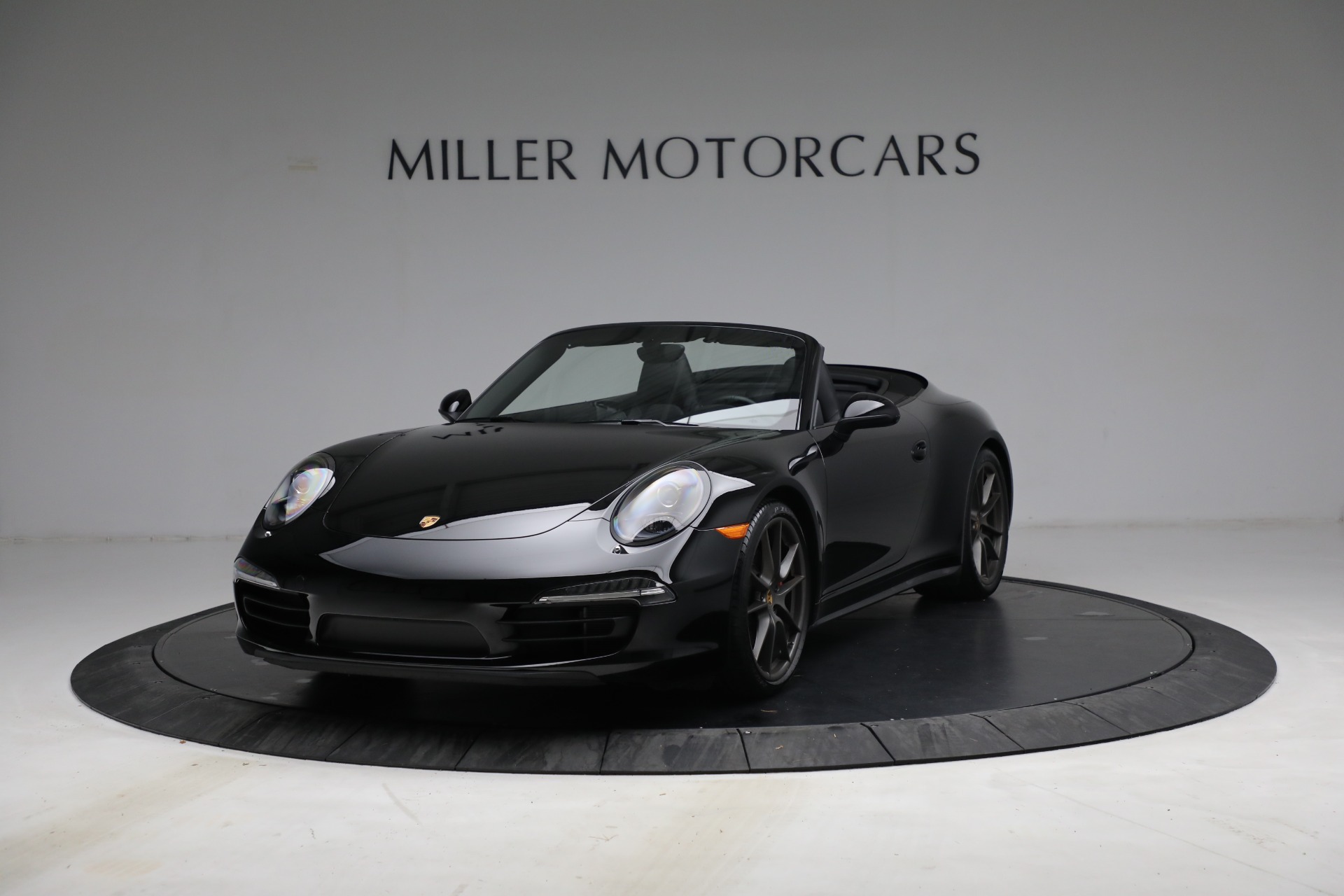 Used 2014 Porsche 911 Carrera 4S for sale Sold at Alfa Romeo of Greenwich in Greenwich CT 06830 1