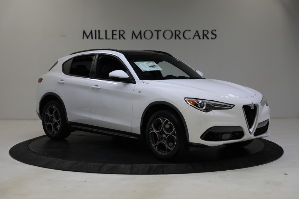 New 2022 Alfa Romeo Stelvio Ti for sale Sold at Alfa Romeo of Greenwich in Greenwich CT 06830 13