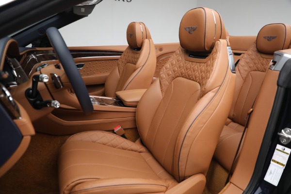 Used 2022 Bentley Continental GT V8 for sale $259,900 at Alfa Romeo of Greenwich in Greenwich CT 06830 24