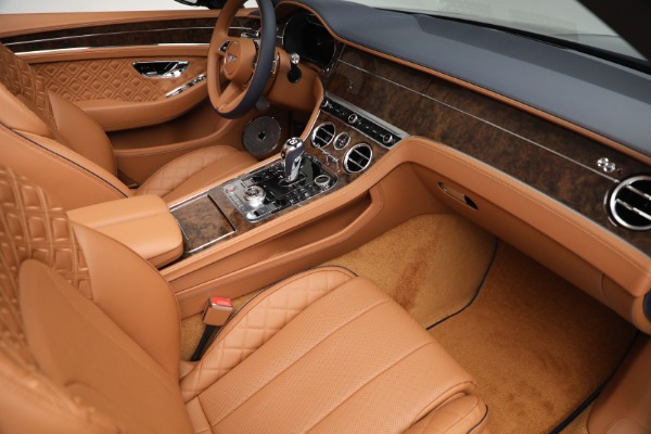 Used 2022 Bentley Continental GT V8 for sale $259,900 at Alfa Romeo of Greenwich in Greenwich CT 06830 28