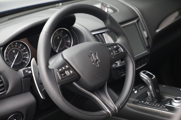 New 2022 Maserati Levante GT for sale $89,126 at Alfa Romeo of Greenwich in Greenwich CT 06830 17