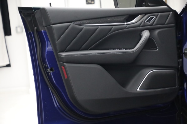 New 2022 Maserati Levante GT for sale $89,126 at Alfa Romeo of Greenwich in Greenwich CT 06830 20