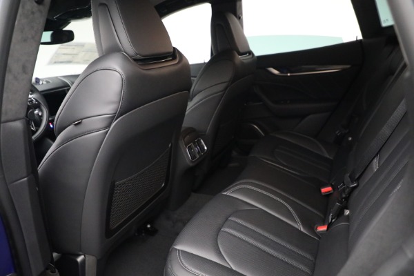 New 2022 Maserati Levante GT for sale $89,126 at Alfa Romeo of Greenwich in Greenwich CT 06830 24