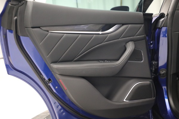 New 2022 Maserati Levante GT for sale $89,126 at Alfa Romeo of Greenwich in Greenwich CT 06830 26