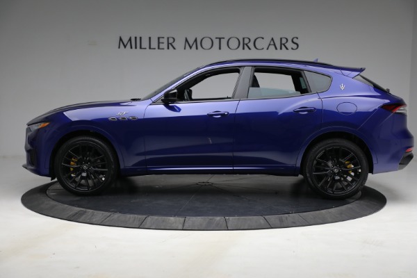 New 2022 Maserati Levante GT for sale $89,126 at Alfa Romeo of Greenwich in Greenwich CT 06830 3