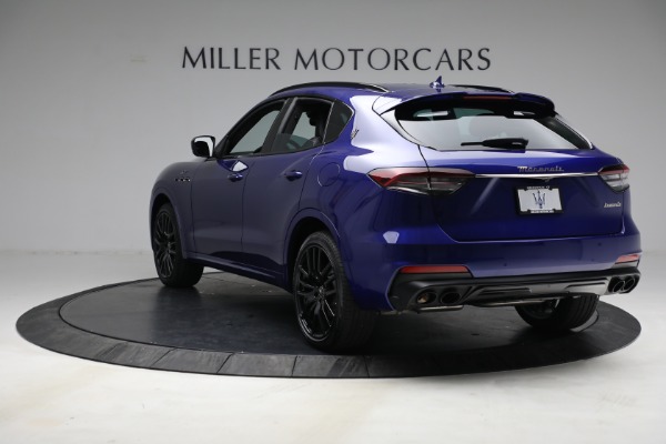 New 2022 Maserati Levante GT for sale $89,126 at Alfa Romeo of Greenwich in Greenwich CT 06830 5