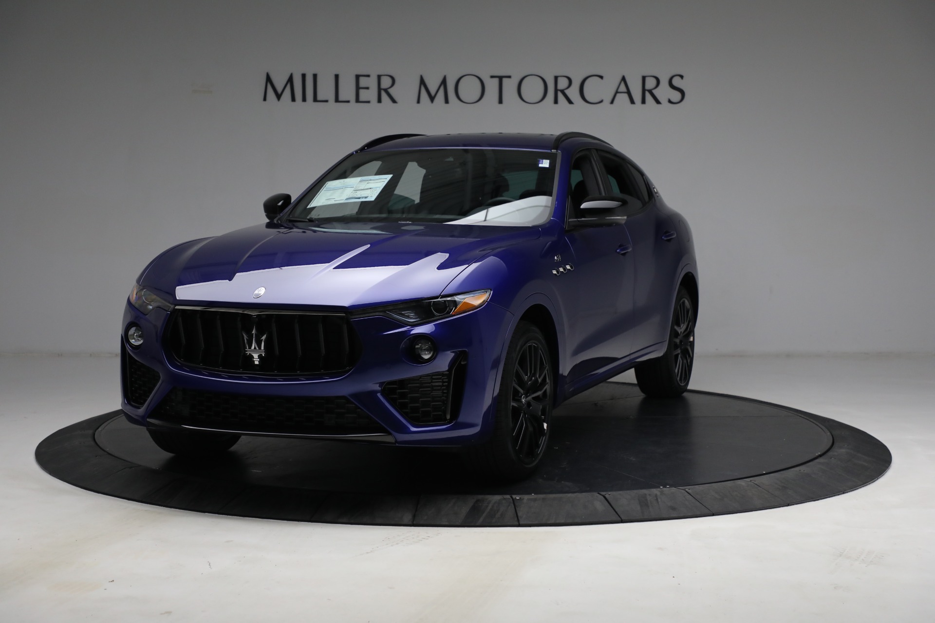 New 2022 Maserati Levante GT for sale $89,126 at Alfa Romeo of Greenwich in Greenwich CT 06830 1
