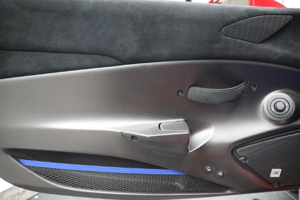 Used 2019 Ferrari 488 Pista for sale $799,991 at Alfa Romeo of Greenwich in Greenwich CT 06830 16