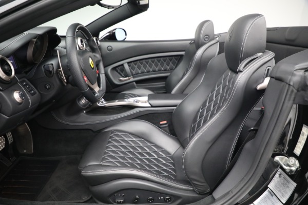 Used 2010 Ferrari California for sale $118,900 at Alfa Romeo of Greenwich in Greenwich CT 06830 20