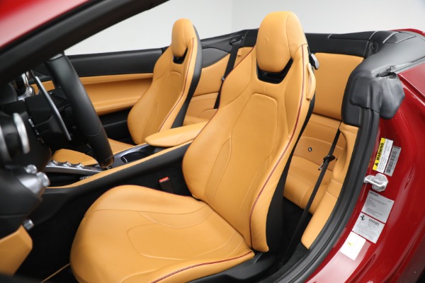 Used 2019 Ferrari Portofino for sale $239,900 at Alfa Romeo of Greenwich in Greenwich CT 06830 27