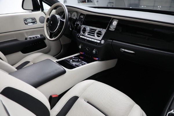Used 2018 Rolls-Royce Dawn for sale Sold at Alfa Romeo of Greenwich in Greenwich CT 06830 13
