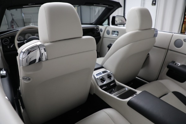 Used 2018 Rolls-Royce Dawn for sale Sold at Alfa Romeo of Greenwich in Greenwich CT 06830 16