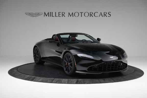 New 2021 Aston Martin Vantage Roadster for sale $187,586 at Alfa Romeo of Greenwich in Greenwich CT 06830 10