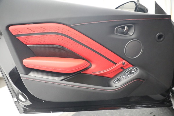 Used 2021 Aston Martin Vantage Roadster for sale Sold at Alfa Romeo of Greenwich in Greenwich CT 06830 22