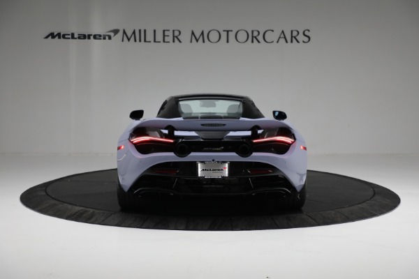 New 2022 McLaren 720S Spider for sale $425,080 at Alfa Romeo of Greenwich in Greenwich CT 06830 26