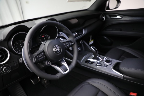 New 2022 Alfa Romeo Stelvio Sprint for sale $50,645 at Alfa Romeo of Greenwich in Greenwich CT 06830 13