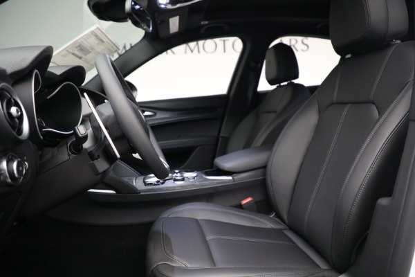New 2022 Alfa Romeo Stelvio Sprint for sale $50,645 at Alfa Romeo of Greenwich in Greenwich CT 06830 14