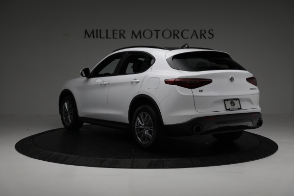 New 2022 Alfa Romeo Stelvio Sprint for sale $50,645 at Alfa Romeo of Greenwich in Greenwich CT 06830 5
