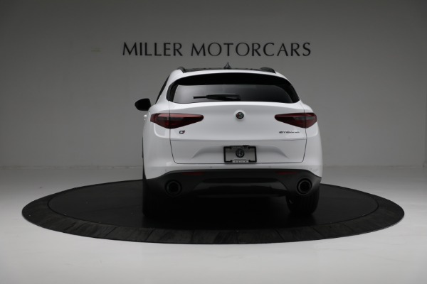 New 2022 Alfa Romeo Stelvio Sprint for sale $50,645 at Alfa Romeo of Greenwich in Greenwich CT 06830 6