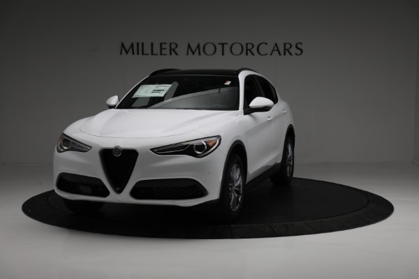 New 2022 Alfa Romeo Stelvio Sprint for sale $50,645 at Alfa Romeo of Greenwich in Greenwich CT 06830 1