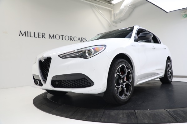 New 2022 Alfa Romeo Stelvio Veloce for sale Sold at Alfa Romeo of Greenwich in Greenwich CT 06830 11