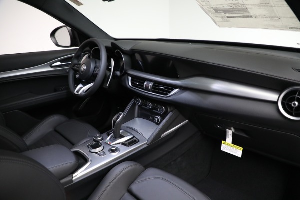 New 2022 Alfa Romeo Stelvio for sale Call for price at Alfa Romeo of Greenwich in Greenwich CT 06830 20