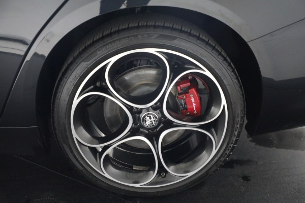 Used 2022 Alfa Romeo Giulia Veloce for sale Sold at Alfa Romeo of Greenwich in Greenwich CT 06830 20