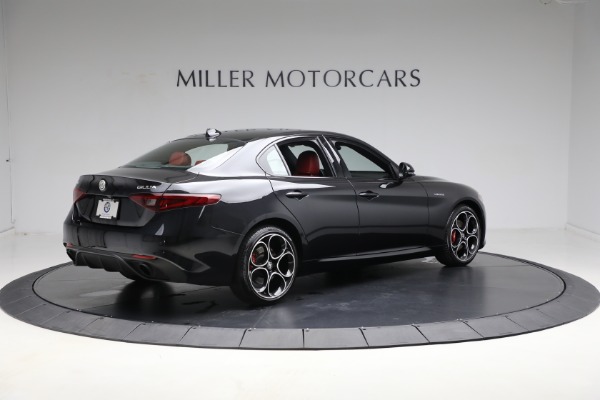 New 2022 Alfa Romeo Giulia Veloce for sale $53,445 at Alfa Romeo of Greenwich in Greenwich CT 06830 5