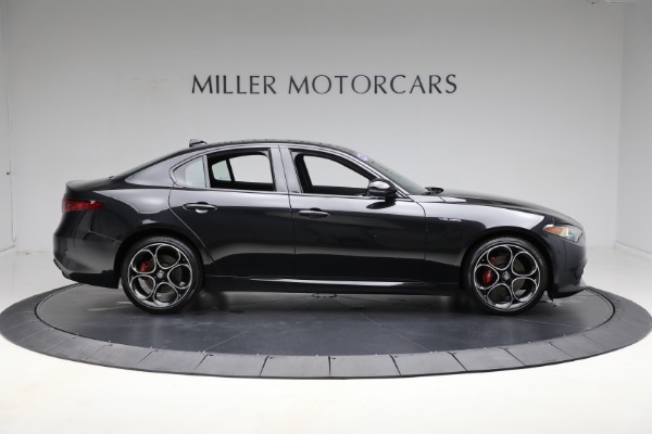 New 2022 Alfa Romeo Giulia Veloce for sale $53,445 at Alfa Romeo of Greenwich in Greenwich CT 06830 6