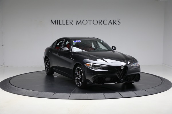 New 2022 Alfa Romeo Giulia Veloce for sale $53,445 at Alfa Romeo of Greenwich in Greenwich CT 06830 7