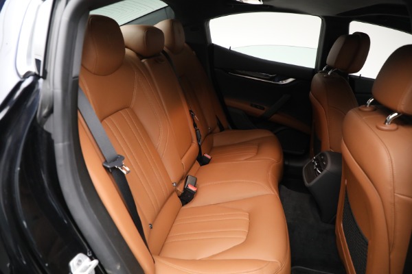 Used 2022 Maserati Ghibli Modena Q4 for sale Sold at Alfa Romeo of Greenwich in Greenwich CT 06830 17
