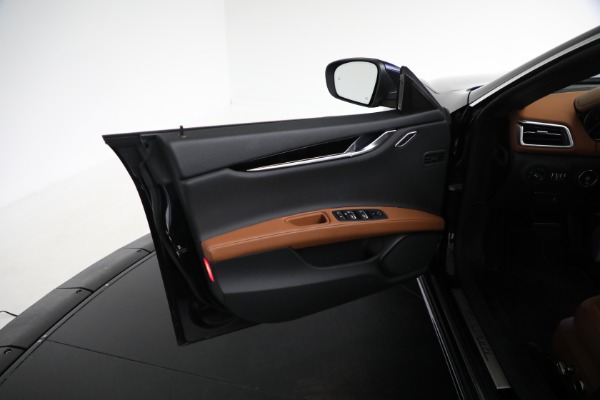 Used 2022 Maserati Ghibli Modena Q4 for sale Sold at Alfa Romeo of Greenwich in Greenwich CT 06830 20