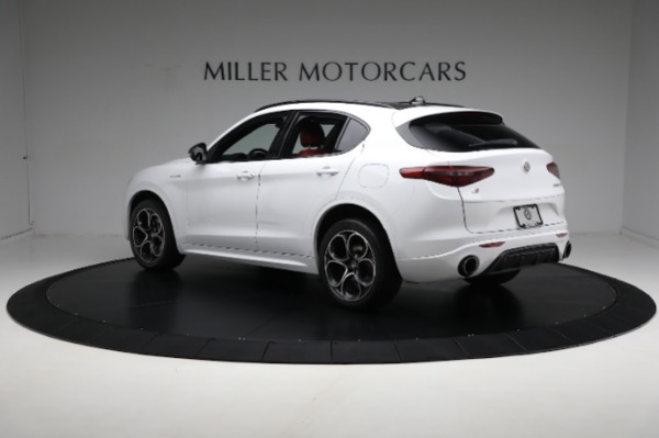 Used 2022 Alfa Romeo Stelvio Veloce for sale Sold at Alfa Romeo of Greenwich in Greenwich CT 06830 10