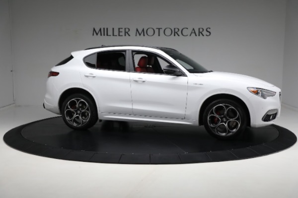 Used 2022 Alfa Romeo Stelvio Veloce for sale Sold at Alfa Romeo of Greenwich in Greenwich CT 06830 21