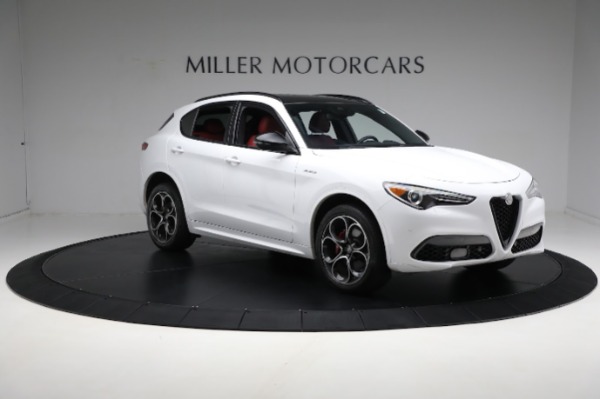 Used 2022 Alfa Romeo Stelvio Veloce for sale Sold at Alfa Romeo of Greenwich in Greenwich CT 06830 23