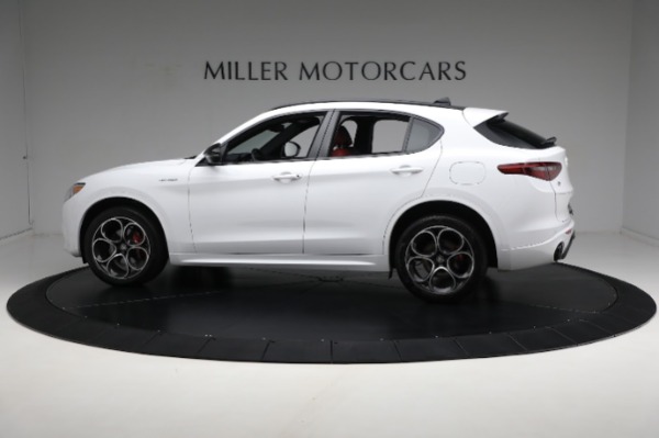 Used 2022 Alfa Romeo Stelvio Veloce for sale Sold at Alfa Romeo of Greenwich in Greenwich CT 06830 8