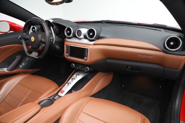 Used 2016 Ferrari California T for sale Sold at Alfa Romeo of Greenwich in Greenwich CT 06830 27