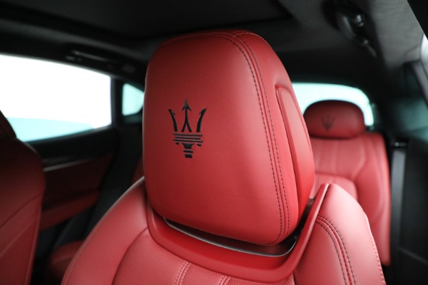 New 2022 Maserati Levante Modena S for sale Sold at Alfa Romeo of Greenwich in Greenwich CT 06830 16